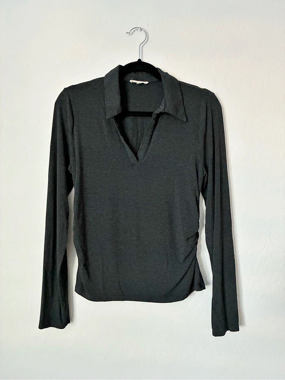 Madewell Black Ruched Collared V Neck Top Size L
